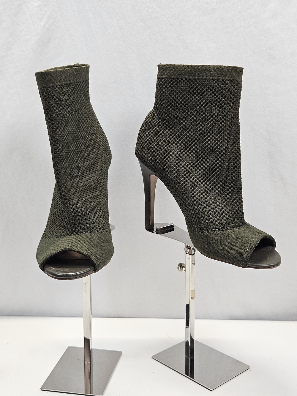 New York & Company Olive Green Peep Toe Stretch Knit Sock Ankle Boots Heeled 8